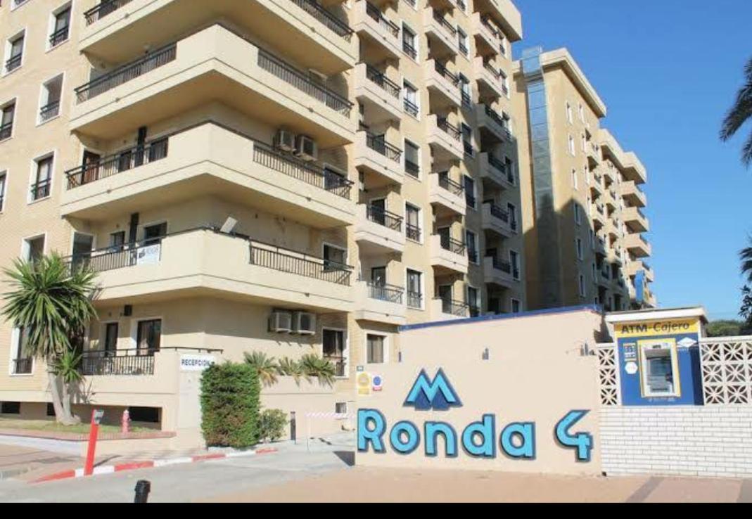 Apartamento Ronda 4 Boliches Primera Linea De Playa Fuengirola Kültér fotó